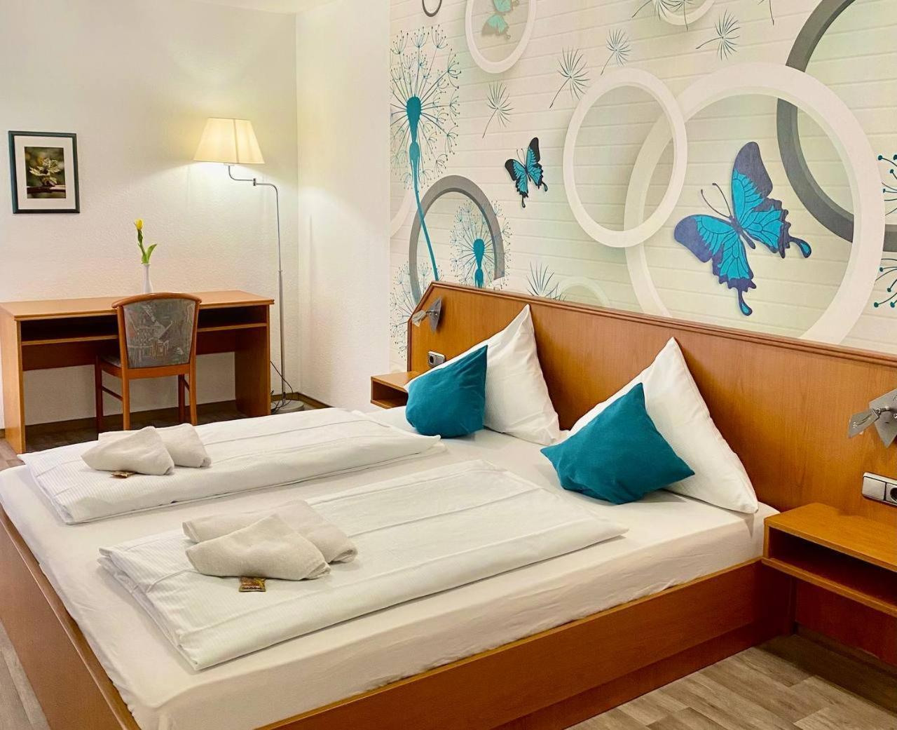 Hotel Krone Riesling 트리텐하임 외부 사진